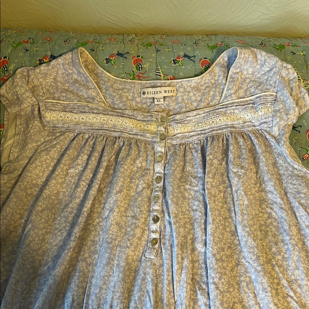 Eileen West Blue Floral Nightgown